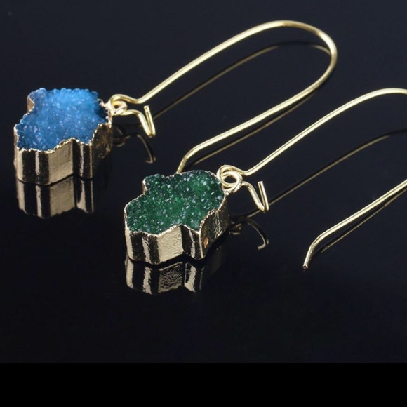 New Handmade Druzy Hamsa Hand Drop Earrings 💚 - Picture 12 of 12